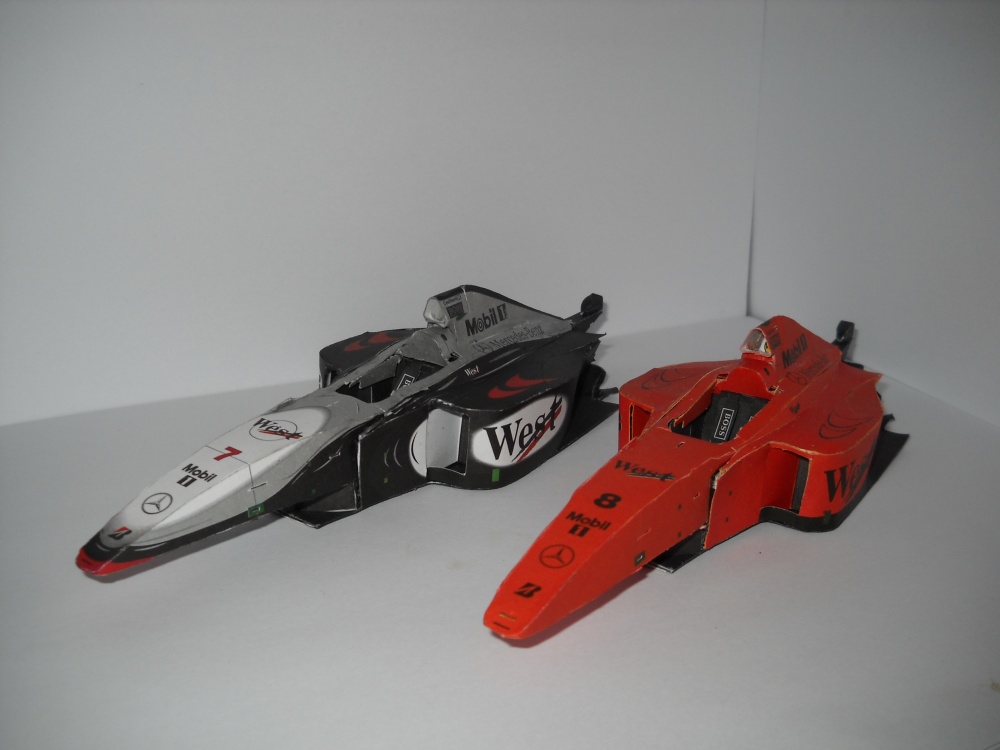 McLaren MP 4-13 (Plná velikost v novém okně) McLaren MP 4-13