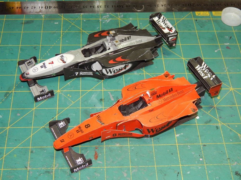 McLaren MP 4-13 (Pln� velikost v nov�m okn�) McLaren MP 4-13
