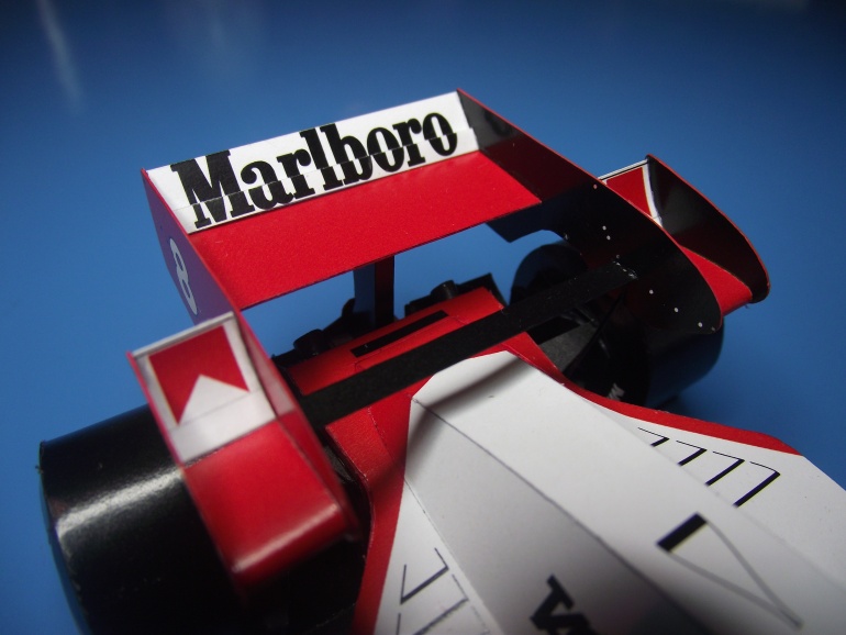 Mclaren MP 4-2 1984 (Plná velikost v novém okně) Mclaren MP 4-2 1984