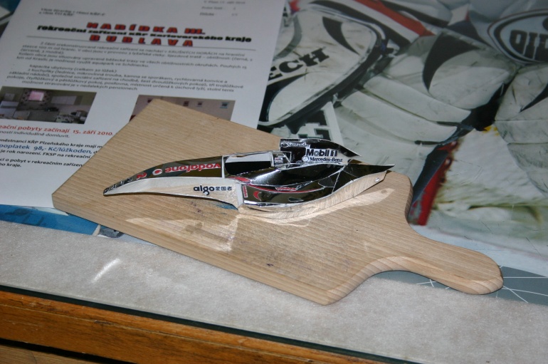 McLaren MP 4/22