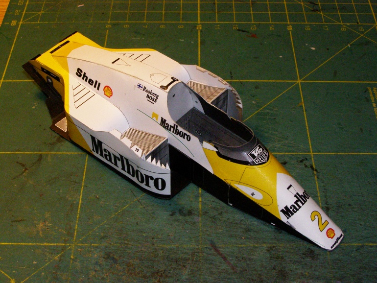 McLaren MP 4-2C (Plná velikost v novém okně) McLaren MP 4-2C