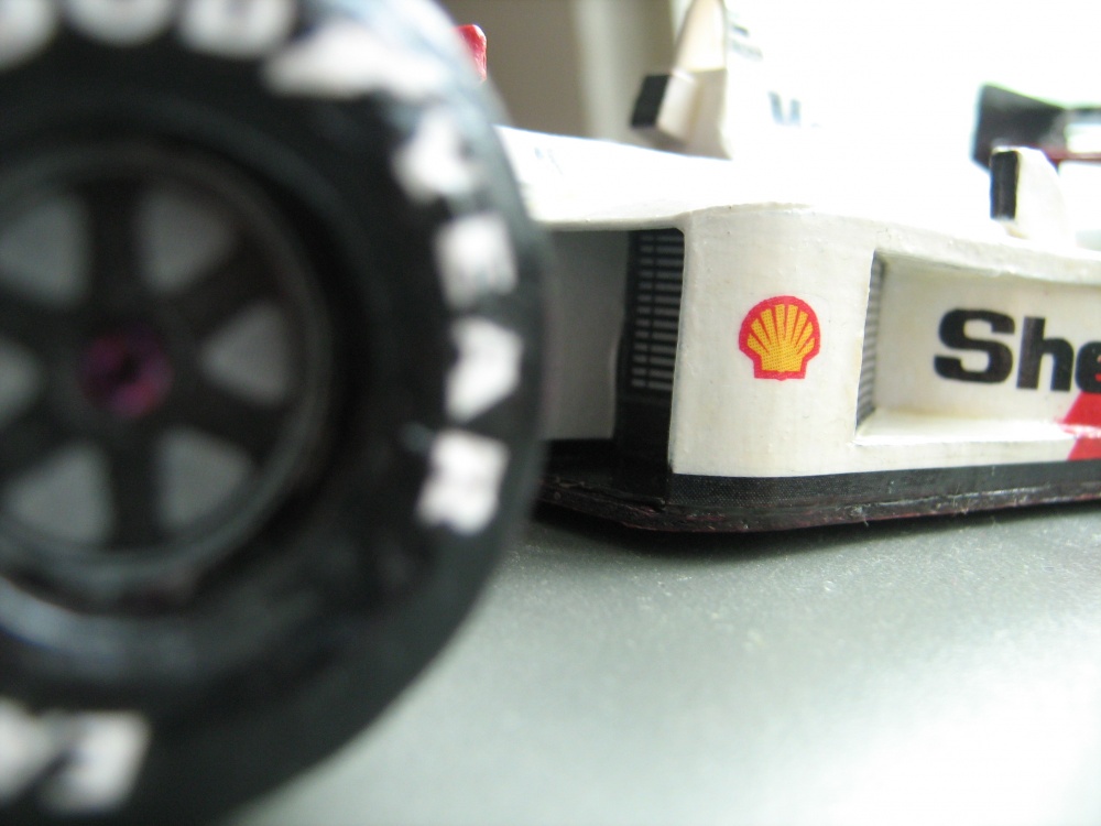 McLAREN MP 4/4 1:24 (Plná velikost v novém okně) McLAREN MP 4/4 1:24