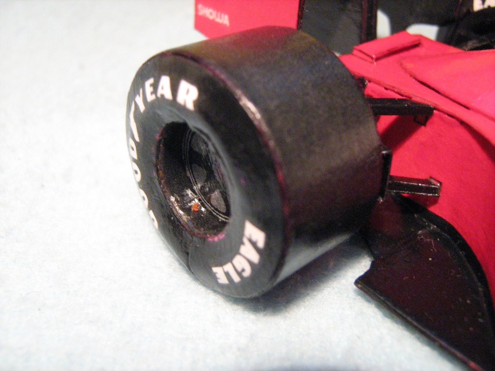 McLAREN MP 4/4 1:24 (Plná velikost v novém okně) McLAREN MP 4/4 1:24