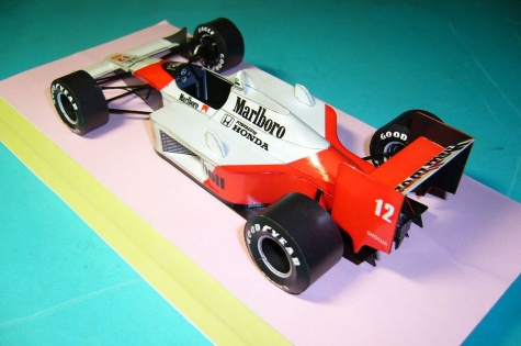McLaren MP 4/4 McLaren MP 4/4