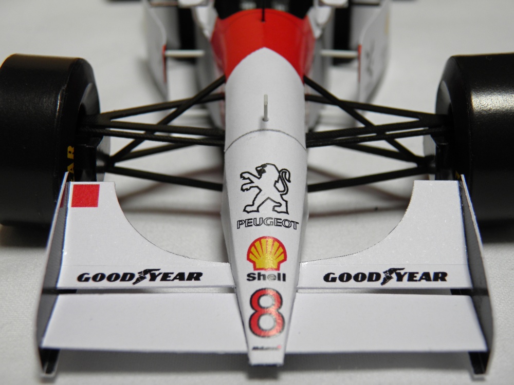 McLaren MP 4/9