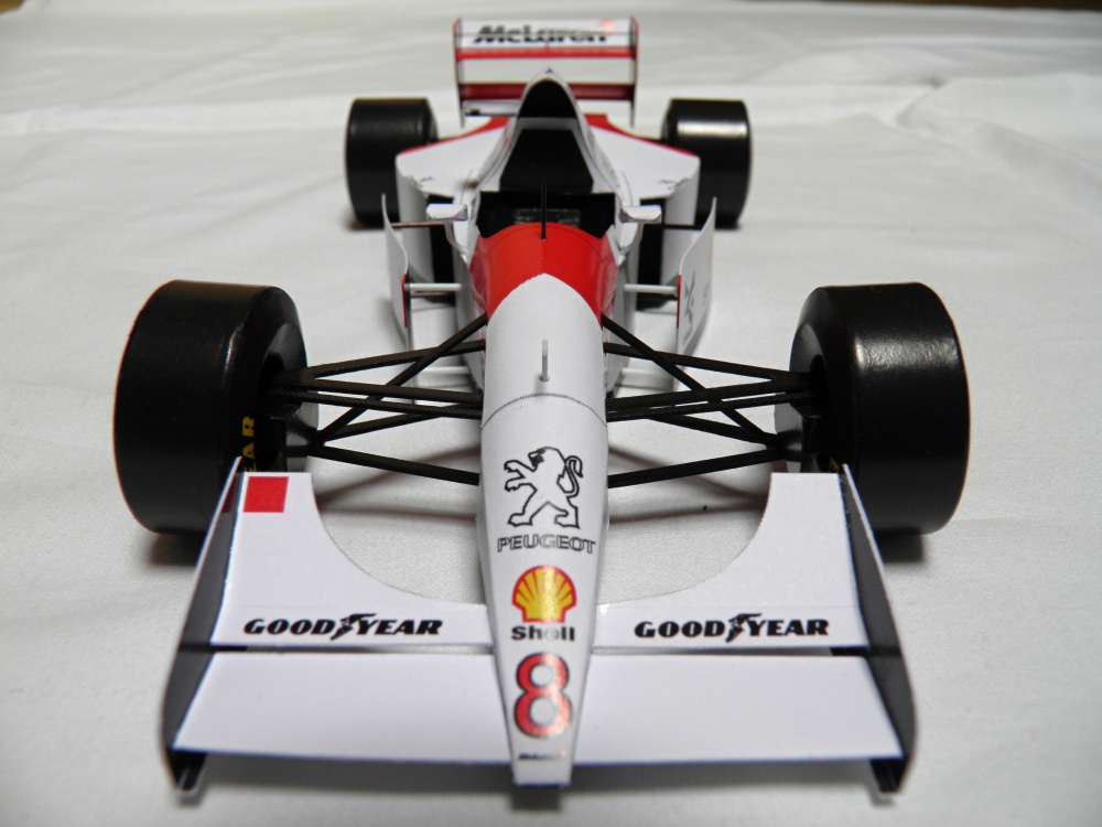 McLaren MP 4/9