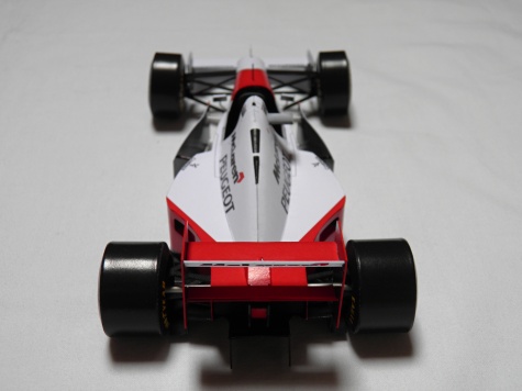 McLaren MP 4/9