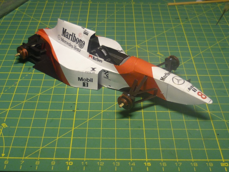 McLaren MP4/10 - Hakkinen - San Marino 95 (Plná velikost v novém okně) McLaren MP4/10 - Hakkinen - San Marino 95