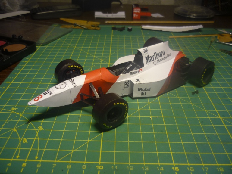 McLaren MP4/10 - Hakkinen - San Marino 95 (Plná velikost v novém okně) McLaren MP4/10 - Hakkinen - San Marino 95
