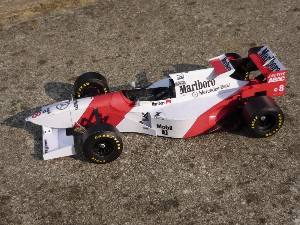 McLaren MP4/10 - Hakkinen - San Marino 95 (Plná velikost v novém okně) McLaren MP4/10 - Hakkinen - San Marino 95