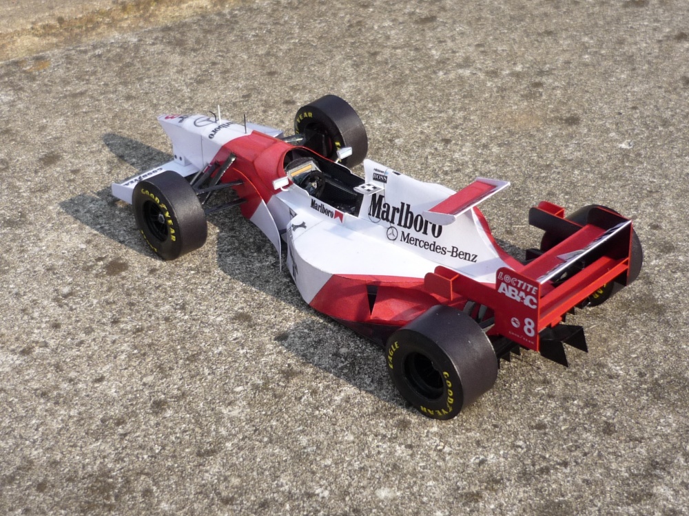 McLaren MP4/10 - Hakkinen - San Marino 95 (Plná velikost v novém okně) McLaren MP4/10 - Hakkinen - San Marino 95