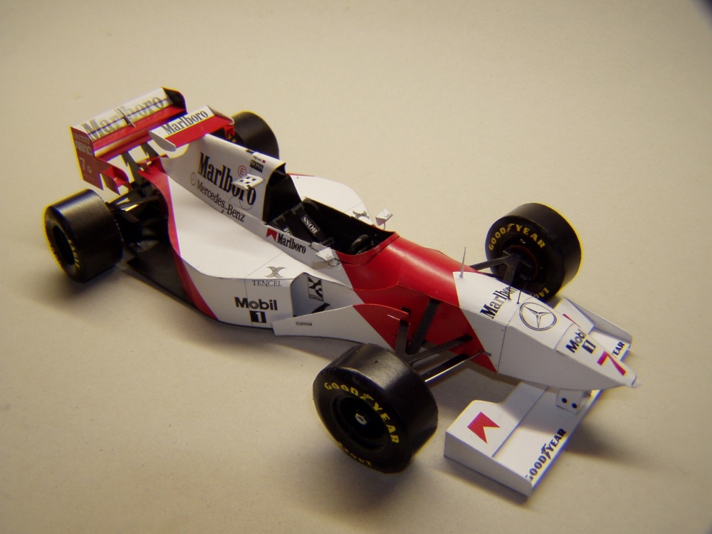 McLaren MP4/10, 1995, M. Blundell (Plná velikost v novém okně) McLaren MP4/10, 1995, M. Blundell