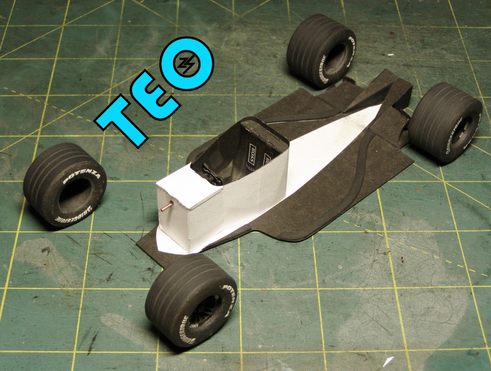 McLaren MP4/13 (Plná velikost v novém okně) McLaren MP4/13