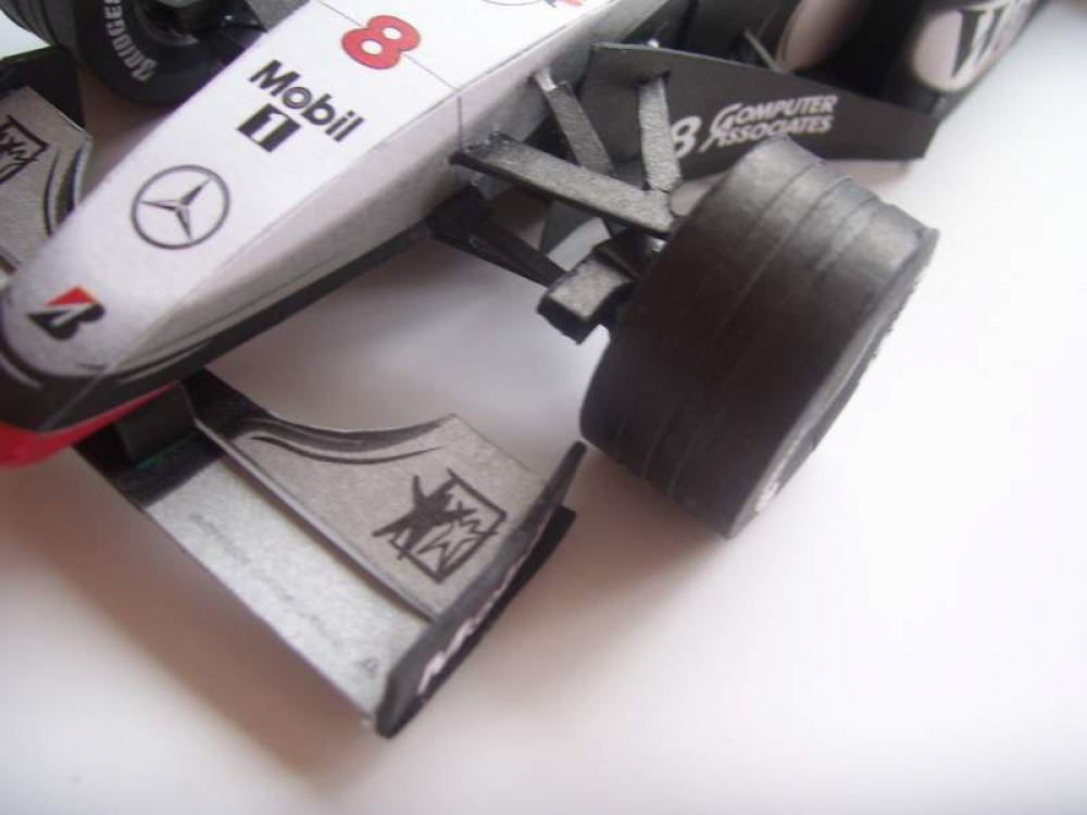 McLaren MP4/13