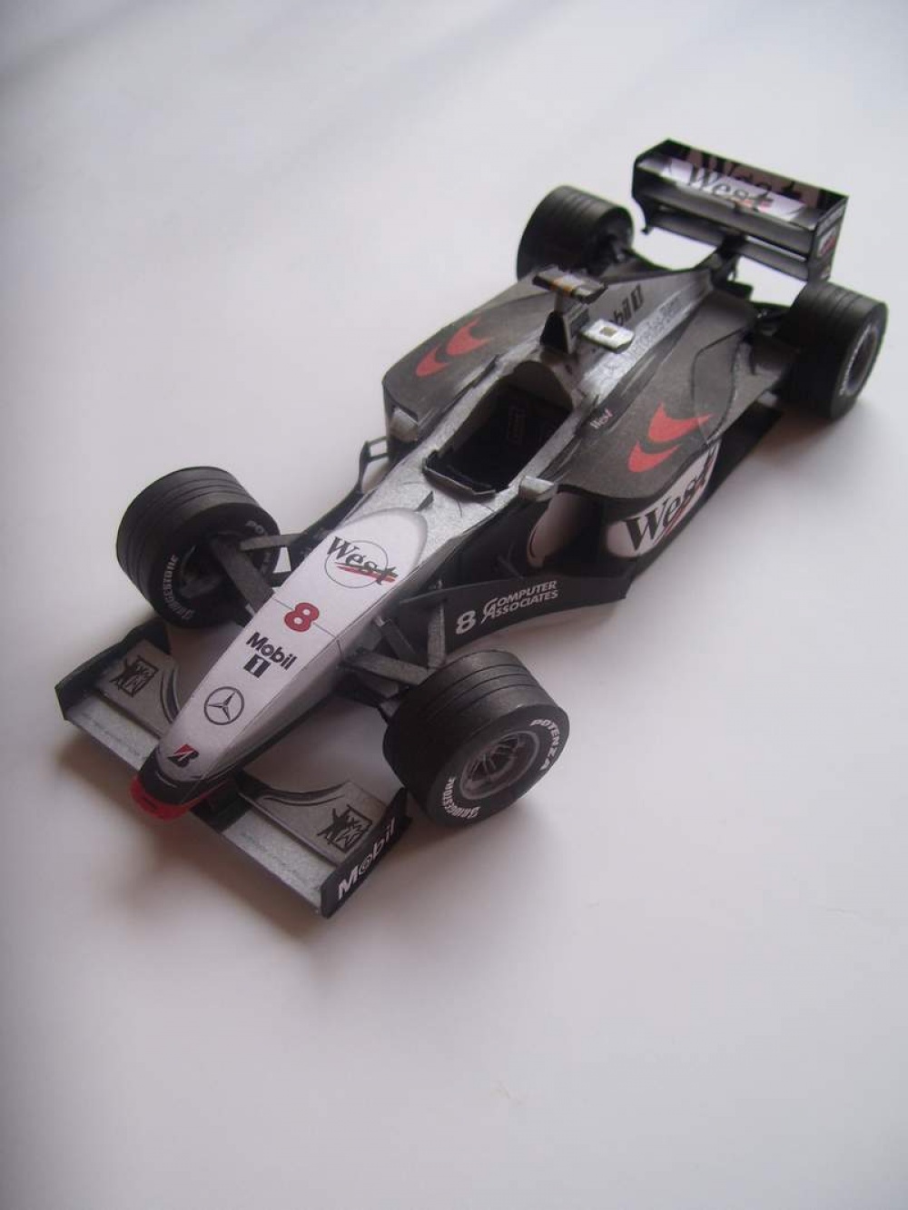 McLaren MP4/13