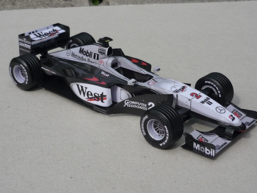 McLaren MP4/15 - David Coulthard - 2000 (Plná velikost v novém okně) McLaren MP4/15 - David Coulthard - 2000