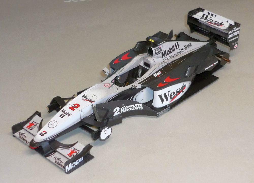 McLaren MP4/15 - David Coulthard - 2000 (Plná velikost v novém okně) McLaren MP4/15 - David Coulthard - 2000