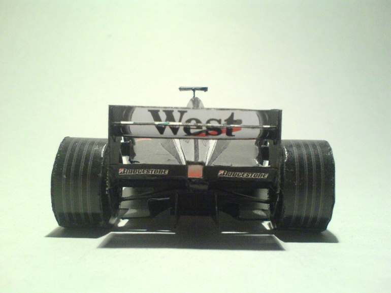 McLaren MP4-15 (Plná velikost v novém okně) McLaren MP4-15