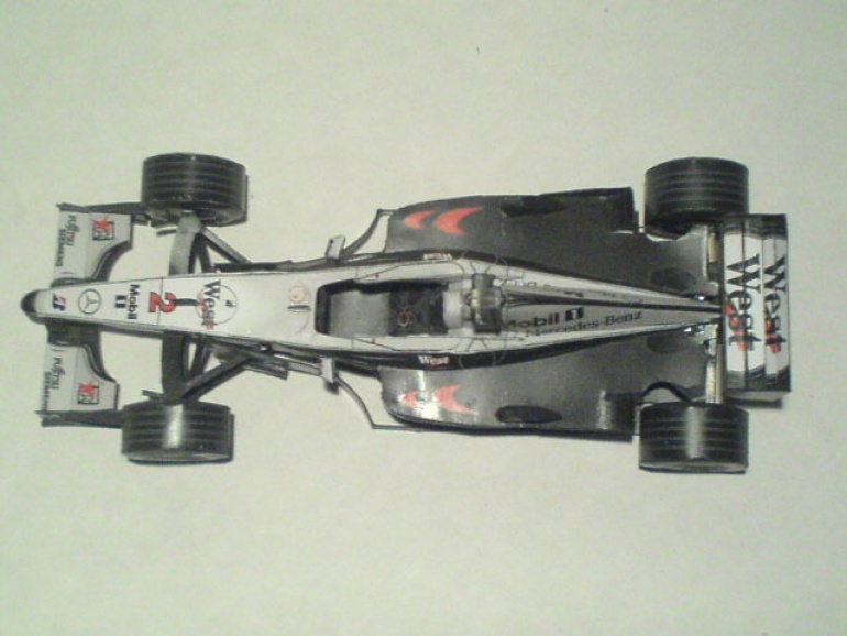 McLaren MP4-15 (Plná velikost v novém okně) McLaren MP4-15
