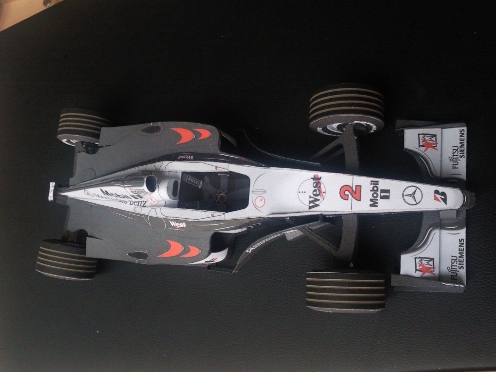 McLaren MP4-15 (Plná velikost v novém okně) McLaren MP4-15