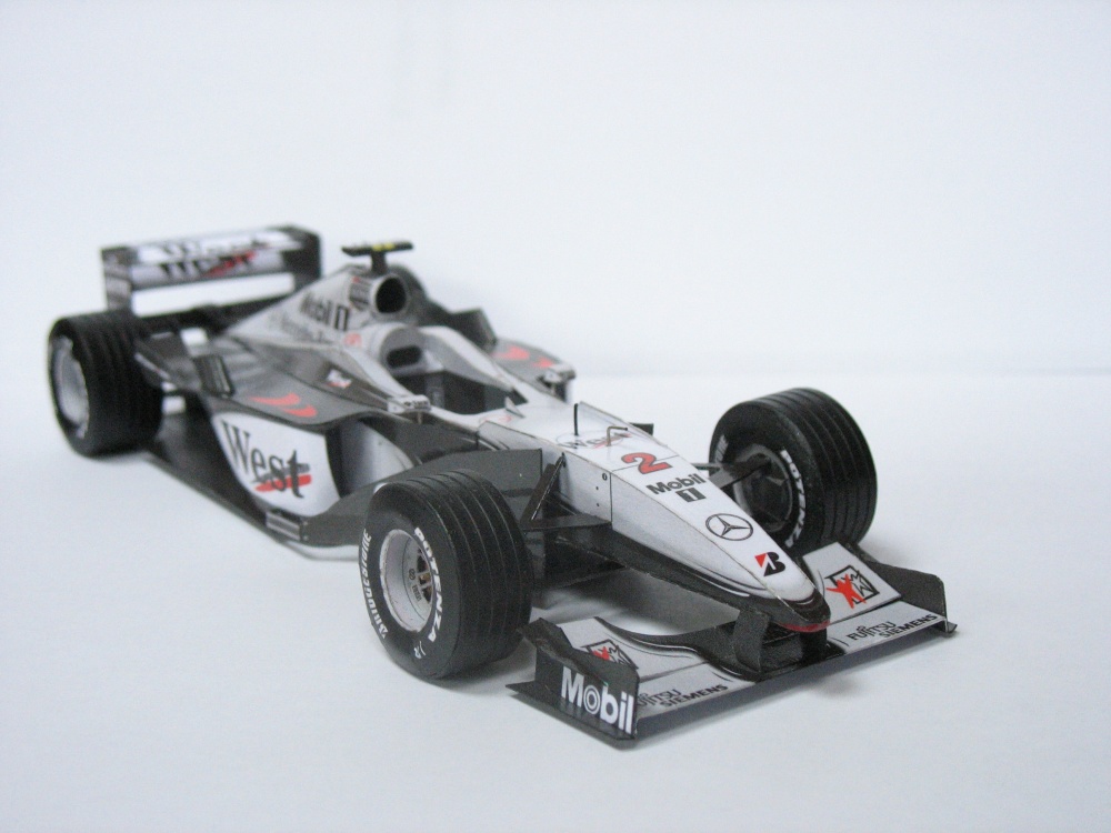 McLaren MP4-15 (Plná velikost v novém okně) McLaren MP4-15