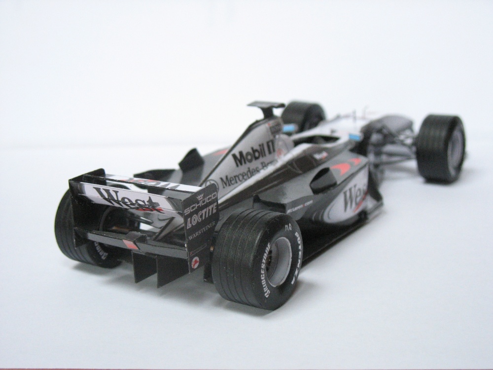 McLaren MP4-15 (Plná velikost v novém okně) McLaren MP4-15