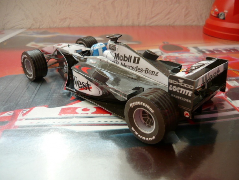 Mclaren MP4-15,David Coulthard,2000 (Plná velikost v novém okně) Mclaren MP4-15,David Coulthard,2000