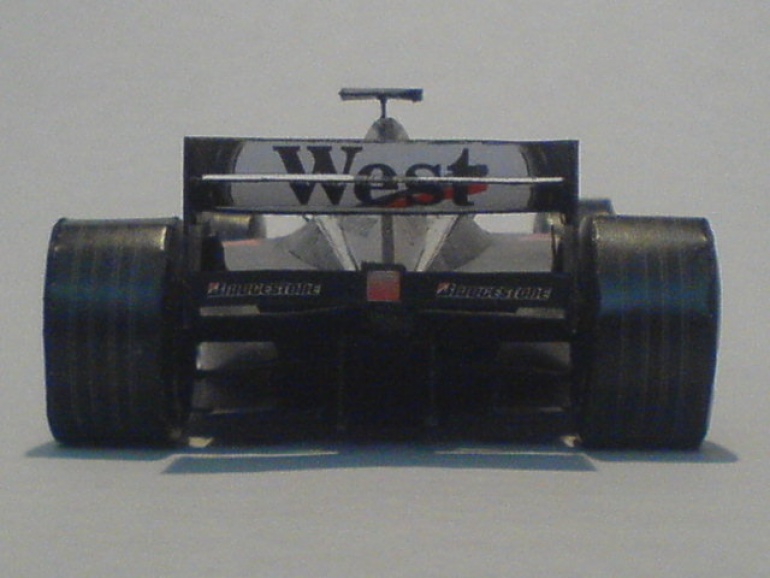 McLaren MP4-15 (Plná velikost v novém okně) McLaren MP4-15