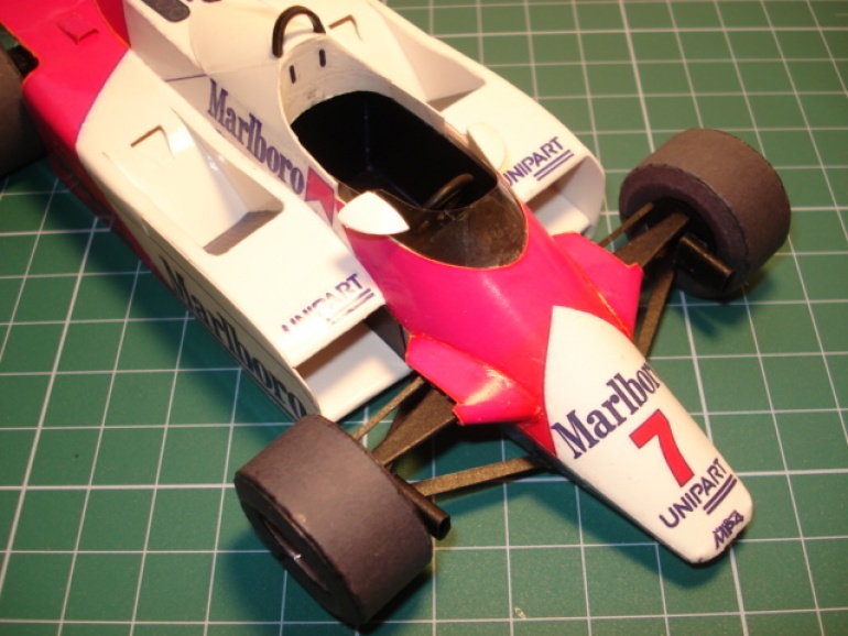 Mclaren MP4-1B 1982 (Plná velikost v novém okně) Mclaren MP4-1B 1982