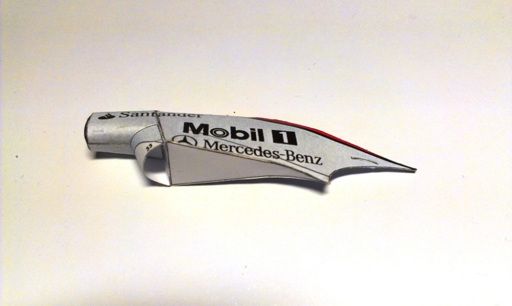 McLaren MP4/23 (Plná velikost v novém okně) McLaren MP4/23