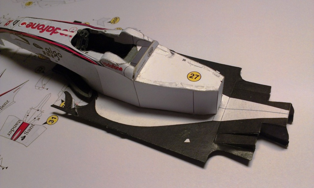 McLaren MP4/23 (Plná velikost v novém okně) McLaren MP4/23