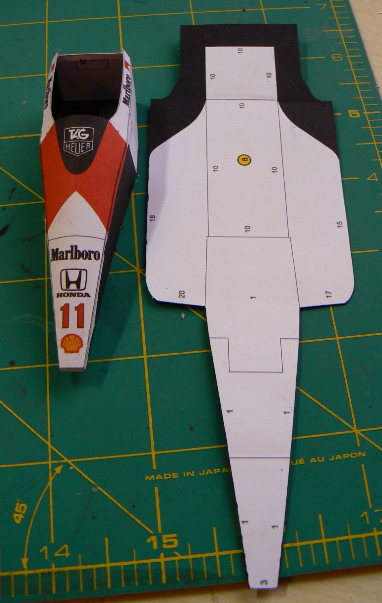 McLaren MP4/4 (Plná velikost v novém okně) McLaren MP4/4