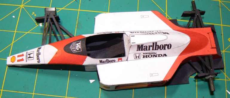 McLaren MP4/4 (Plná velikost v novém okně) McLaren MP4/4