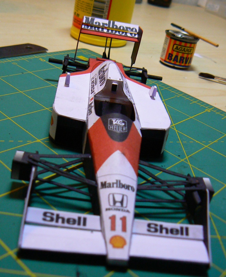 McLaren MP4/4 (Plná velikost v novém okně) McLaren MP4/4
