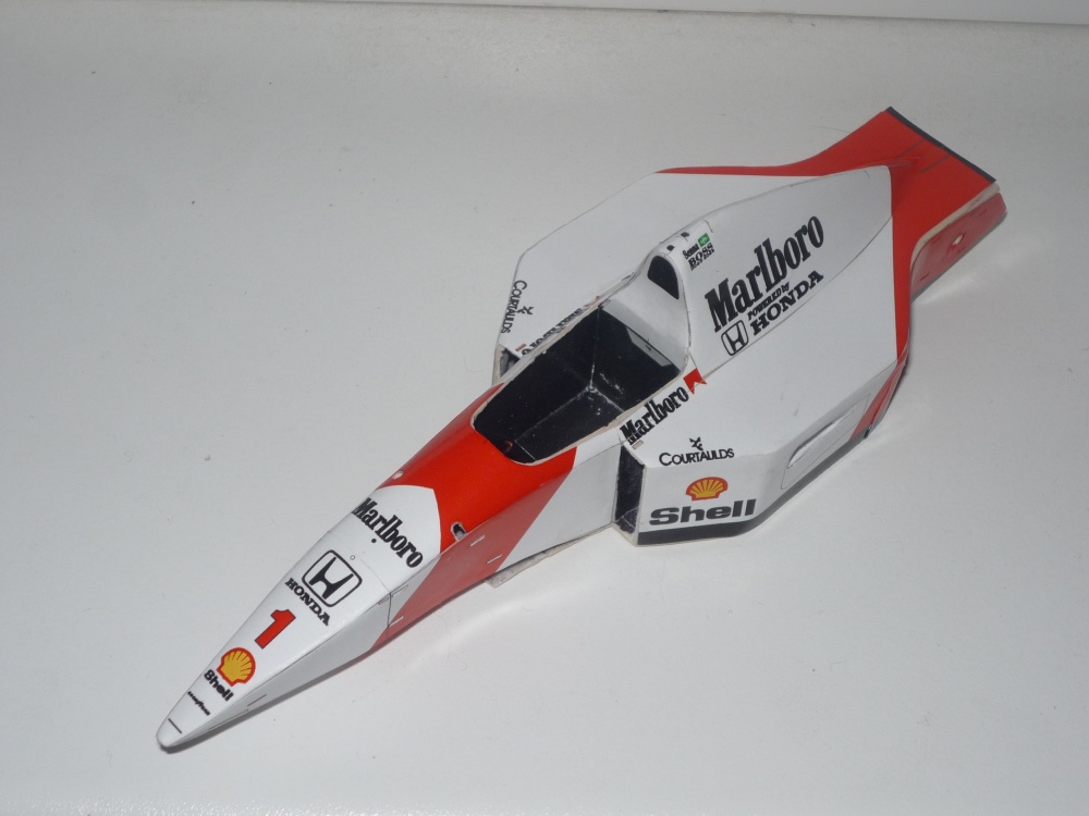 McLaren MP4/7 (Plná velikost v novém okně) McLaren MP4/7