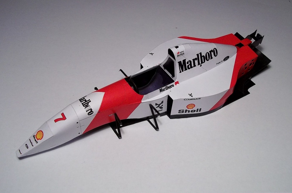 McLaren MP4/8 - Donington Park, Hungaroring, Adelaide 1993 (Plná velikost v novém okně) McLaren MP4/8 - Donington Park, Hungaroring, Adelaide 1993