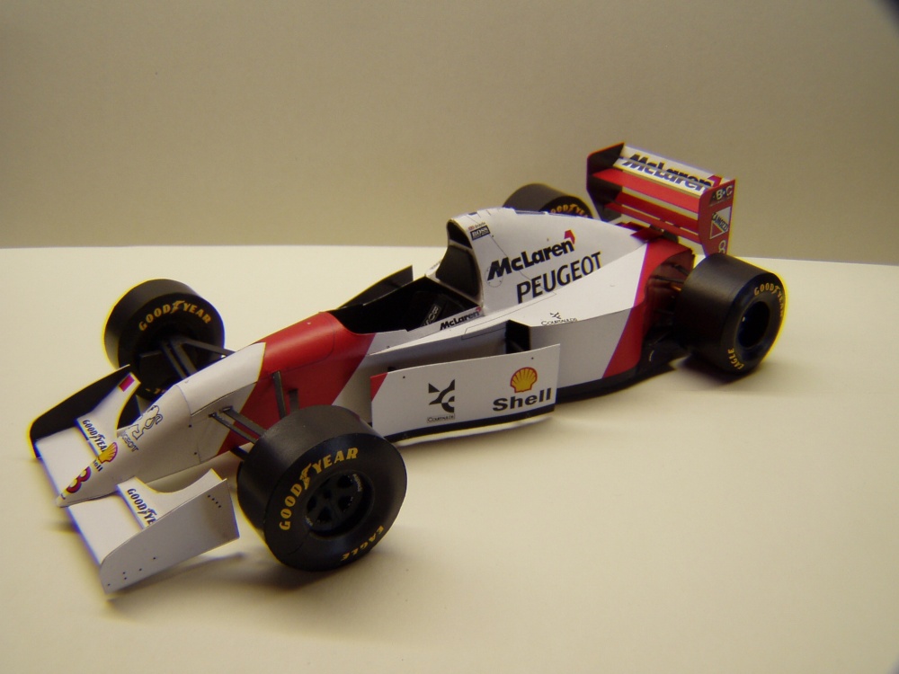 McLaren MP4/9, 1994, M. Brundle (Plná velikost v novém okně) McLaren MP4/9, 1994, M. Brundle