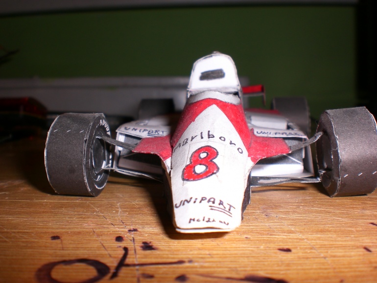 Mclaren mp4 MA VLASTN� TVORBA
