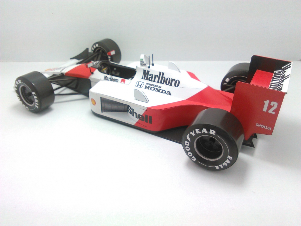 McLaren Honda MP4-4 - Ayrton Senna - 1988