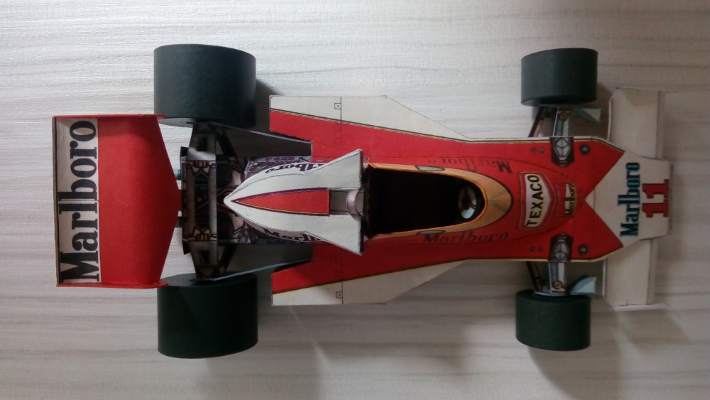 Mc Laren M 23 (Plná velikost v novém okně) Mc Laren M 23