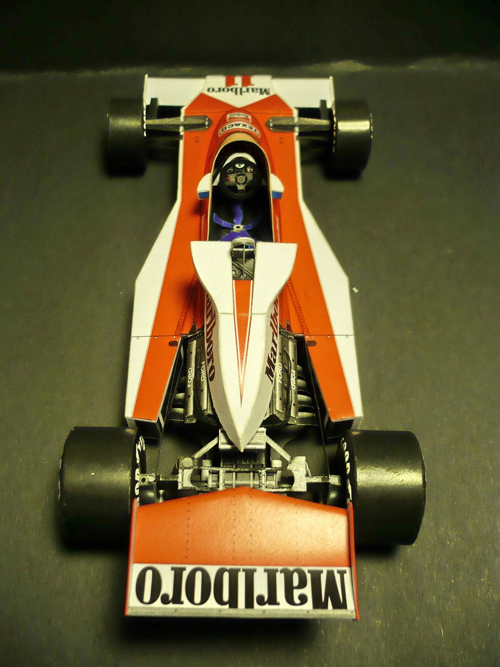 McLaren M23 1976 (Plná velikost v novém okně) McLaren M23 1976
