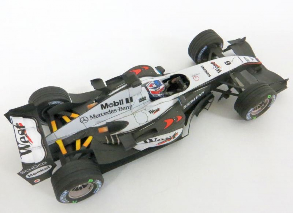 McLaren MP4/19, Kimi Raikkonen, GP Monaco 2004 (Plná velikost v novém okně) McLaren MP4/19, Kimi Raikkonen, GP Monaco 2004