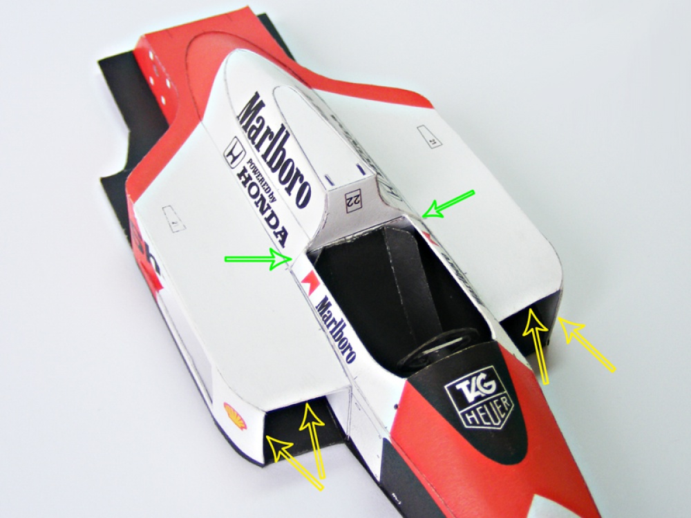 McLaren MP 4/4 (Plná velikost v novém okně) McLaren MP 4/4