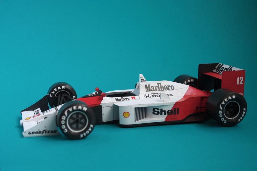 McLarenMP44 (Plná velikost v novém okně) McLarenMP44