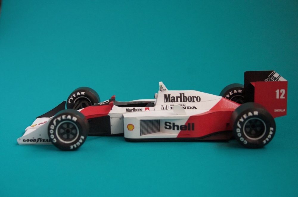 McLarenMP44 (Plná velikost v novém okně) McLarenMP44