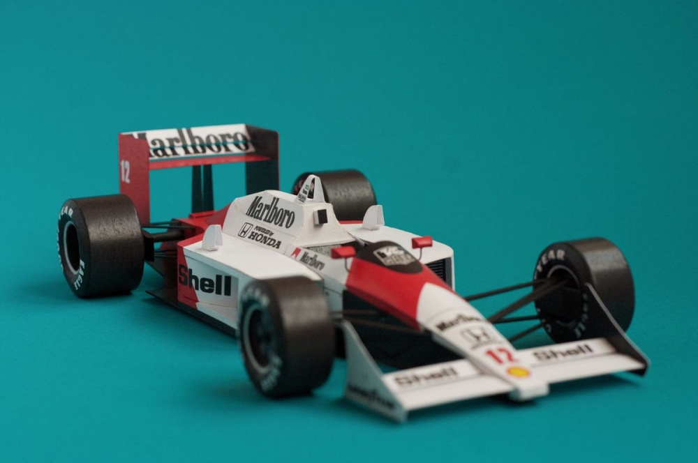 McLarenMP44 (Plná velikost v novém okně) McLarenMP44