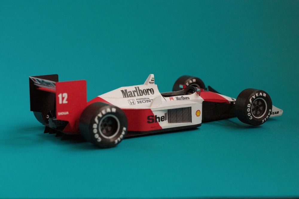 McLarenMP44 (Plná velikost v novém okně) McLarenMP44