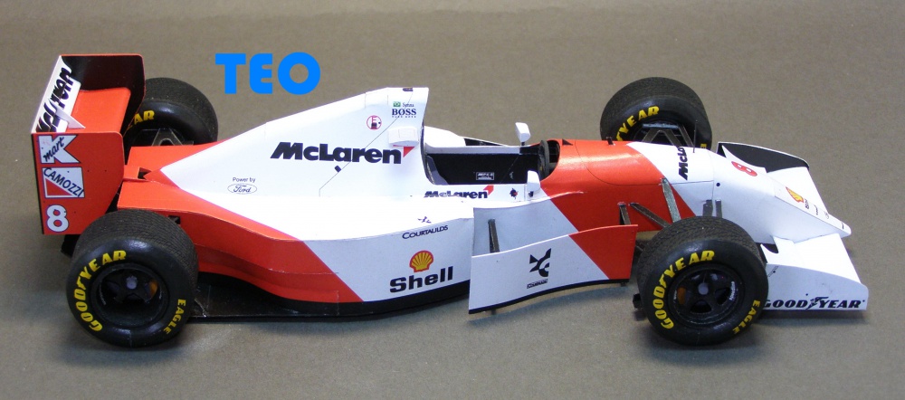 McLaren MP4-8 (Plná velikost v novém okně) McLaren MP4-8