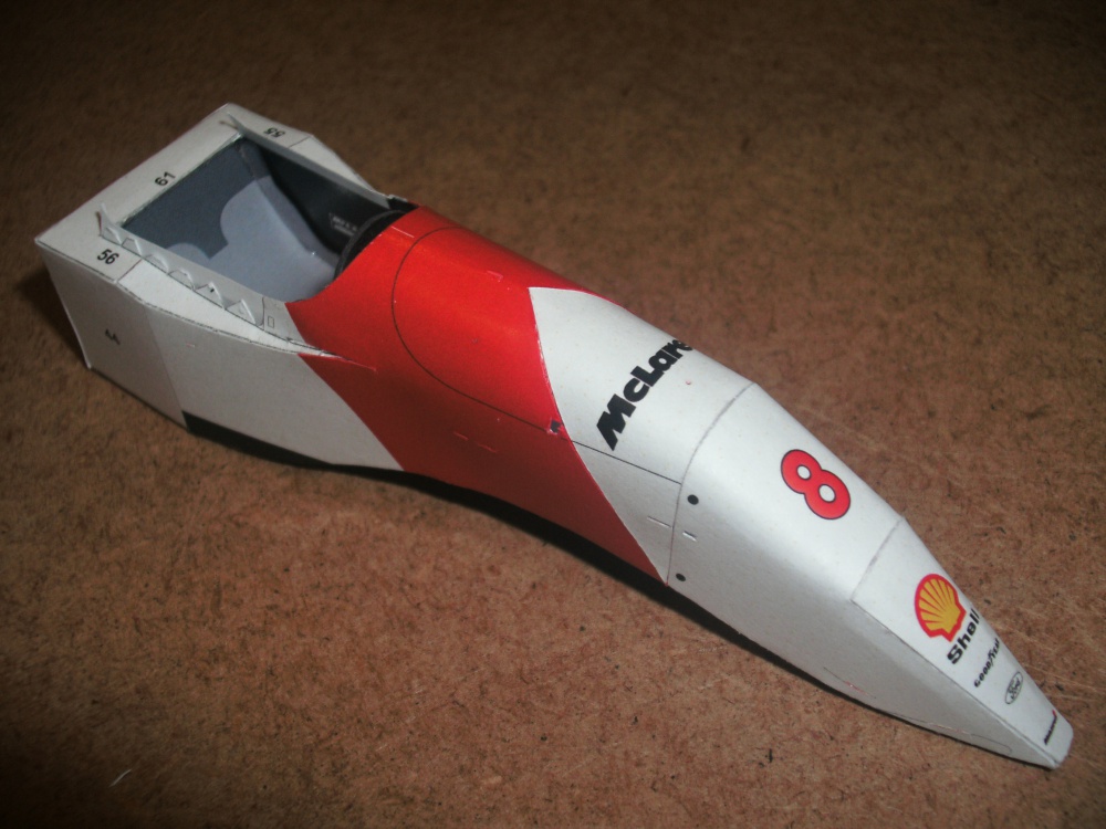 McLaren MP4/8 A. Senna (Plná velikost v novém okně) McLaren MP4/8 A. Senna