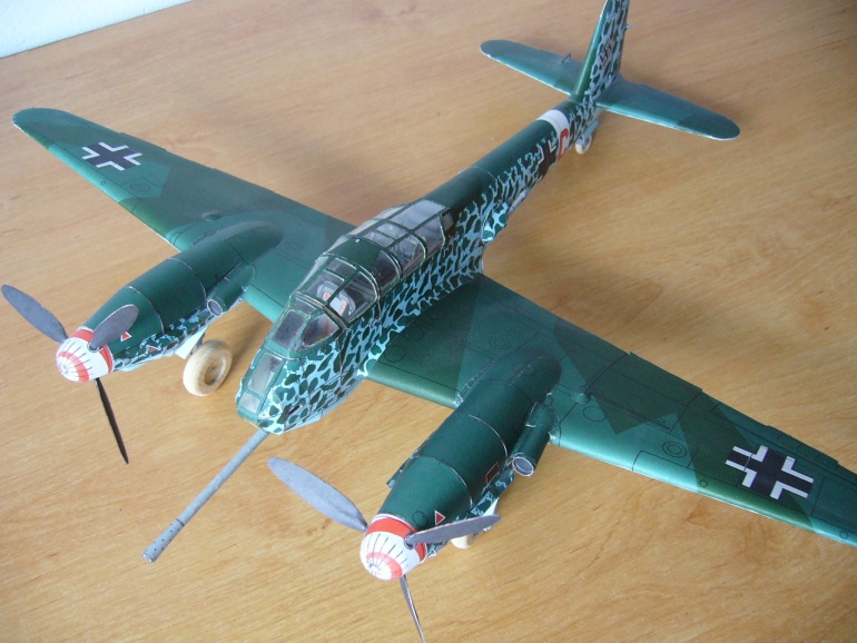 Me-410 (Plná velikost v novém okně) Me-410